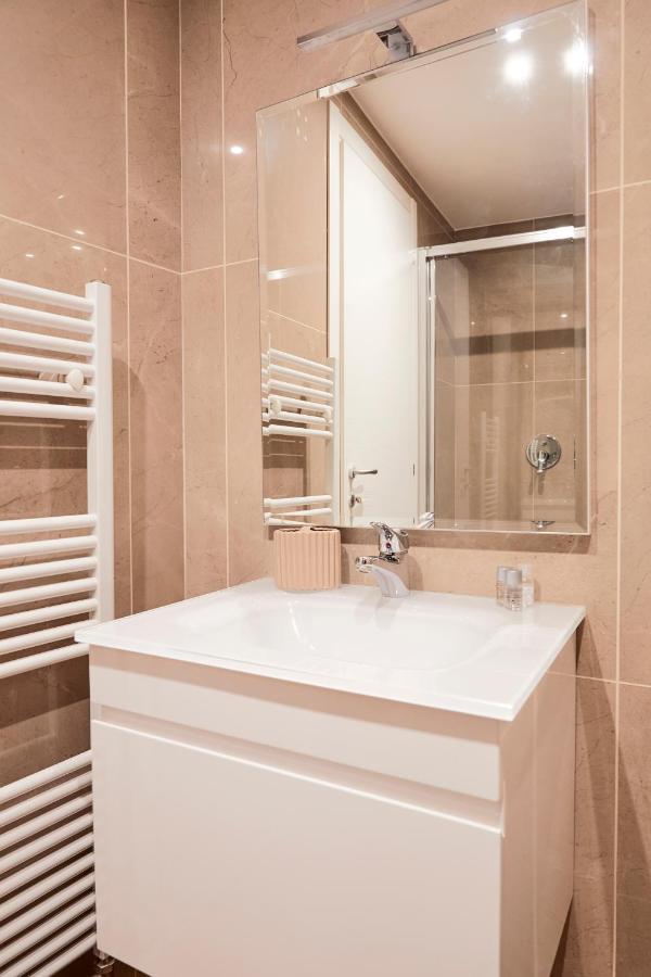 Prestige Boutique Homes - Duomo 2 Milano Eksteriør billede